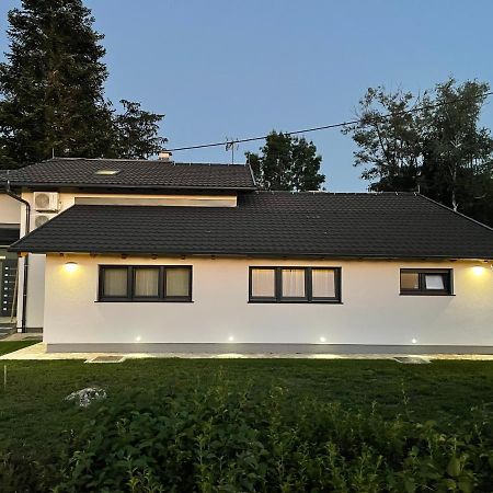 Pampas Apartments Mreznica Дуга Реса Екстер'єр фото
