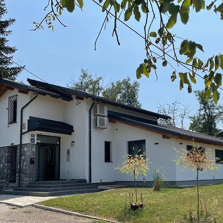 Pampas Apartments Mreznica Дуга Реса Екстер'єр фото