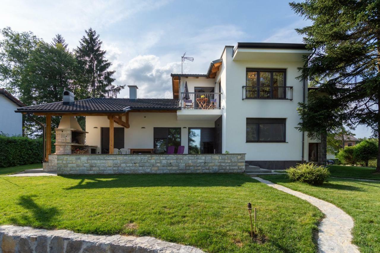 Pampas Apartments Mreznica Дуга Реса Екстер'єр фото